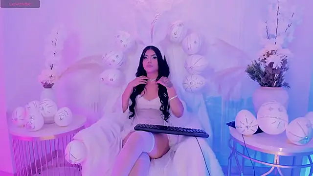 MiaLaurence online show from 04-06-26, 09:16