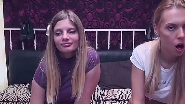 BlondeWitches online show from 10-31-25, 04:46