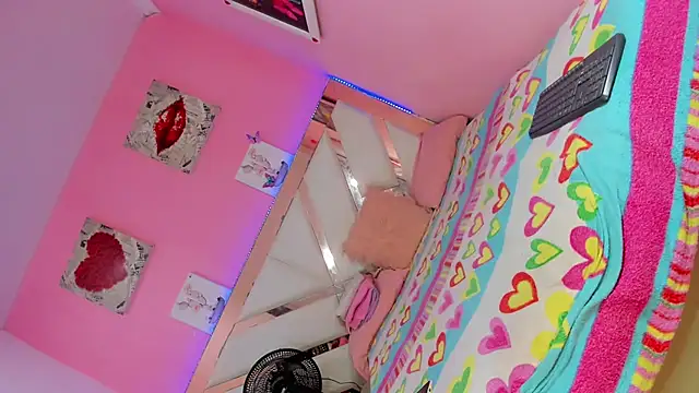 Ashley Alexa online show from 12-19-25, 09:05