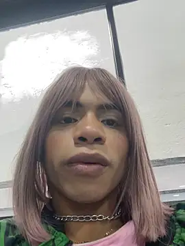 Katy bratz  online show from 10-29-25, 07:15