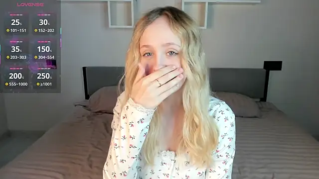 Julliakoill online show from 10-27-25, 06:50