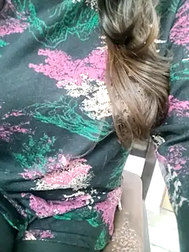 Kayna Rawat online show from 12-23-25, 10:13