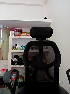 Snapshot of hotmanshi chatting on 10-10-25, 04:00 hotmanshi online show from 10-10-25, 04:00