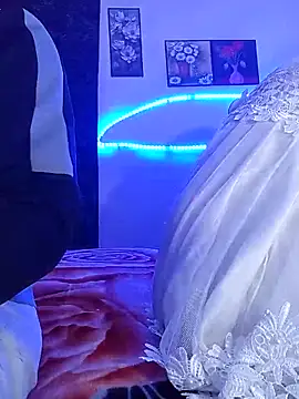 hot-twin online show from 12-20-25, 07:54