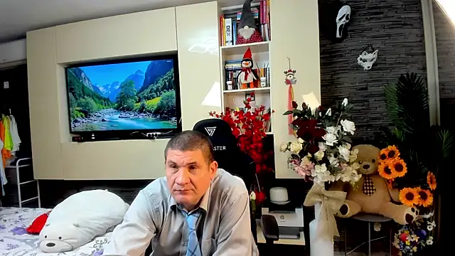 SpartacusDaddy48 online show from 05-16-26, 12:40