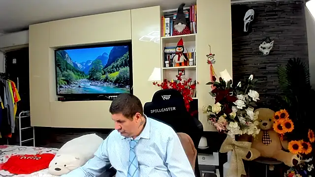 SpartacusDaddy48 online show from 06-05-26, 05:36