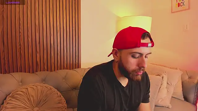 Maximo Wolff online show from 01-18-26, 10:02