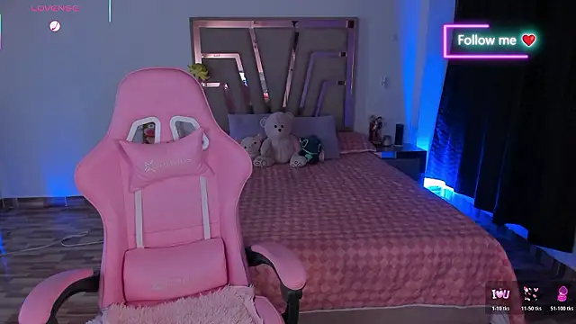 lunaarose online show from 02-17-26, 03:47