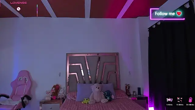 lunaarose online show from 02-27-26, 03:06