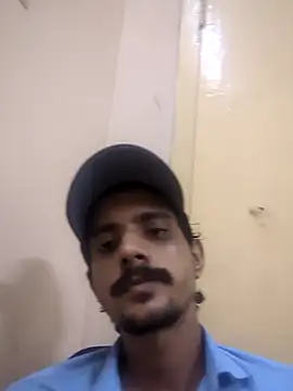 Snapshot of Sushant001 chatting on 10-10-25, 07:35 Sushant001 online show from 10-10-25, 07:35