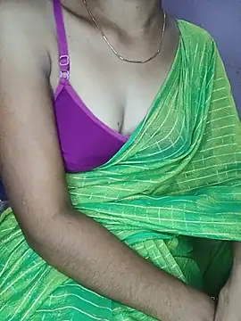 Snapshot of Nidhi_lovely chatting on 07-02-26, 03:45 Nidhi lovely online show from 07-02-26, 03:45