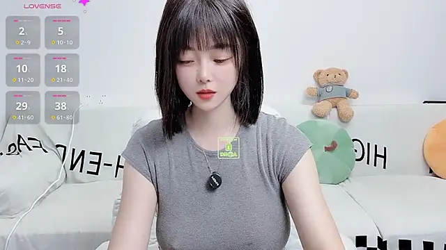 uikyy1 online show from 09-11-25, 06:57