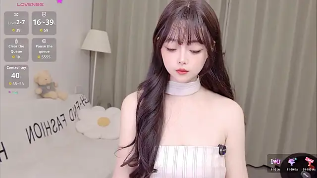 uikyy1 online show from 07-18-26, 11:47