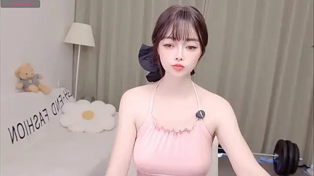 uikyy1 online show from 07-21-26, 08:27