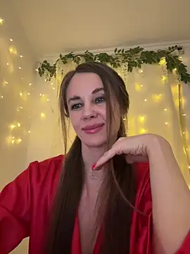 LucieMack online show from 04-13-26, 06:24