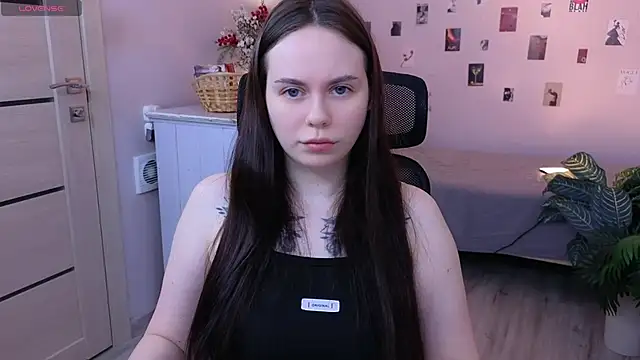 Alice Moondark online show from 03-18-26, 05:32