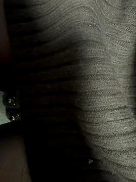 HiddenHoneyLDN online show from 09-18-25, 02:19