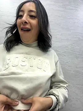 Snapshot of Savannah_Monroe chatting on 11-05-25, 10:43 Savannah Monroe online show from 11-05-25, 10:43