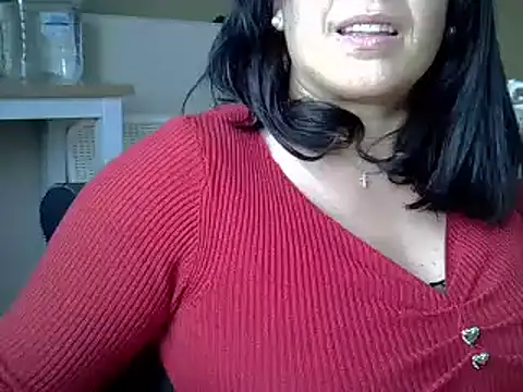 ITALIANASISIXX online show from 05-19-26, 01:28