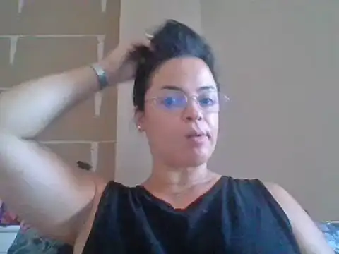 Snapshot of ITALIANASISIXX chatting on 07-05-26, 07:37 ITALIANASISIXX online show from 07-05-26, 07:37