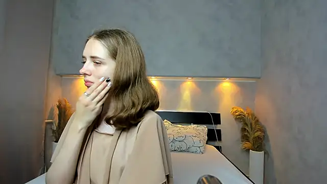 Snapshot of Camilla_Kelly chatting on 09-11-25, 12:11 Camilla Kelly online show from 09-11-25, 12:11