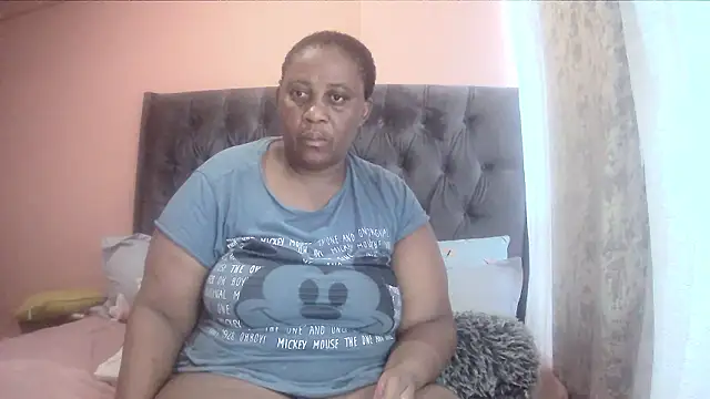 HUGEASSXXXXX online show from 01-18-26, 04:38