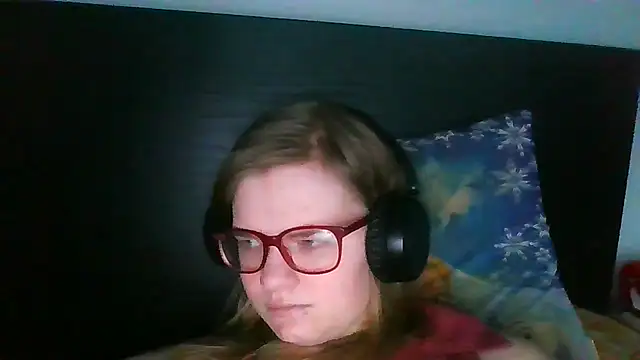 Moonolighta online show from 11-05-25, 08:03