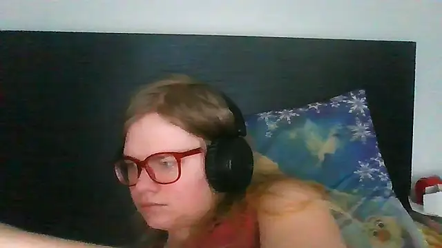 Moonolighta online show from 11-06-25, 09:21