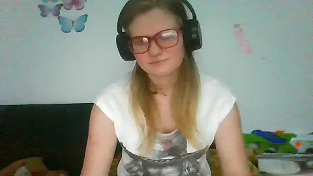 Moonolighta online show from 03-02-26, 01:18