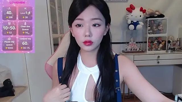 Snapshot of jiajia_L chatting on 05-08-26, 08:08 jiajia L online show from 05-08-26, 08:08