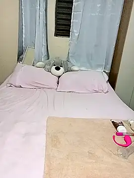 indiazinhabella27 online show from 09-19-25, 03:45