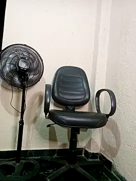 indiazinhabella27 online show from 10-01-25, 04:40