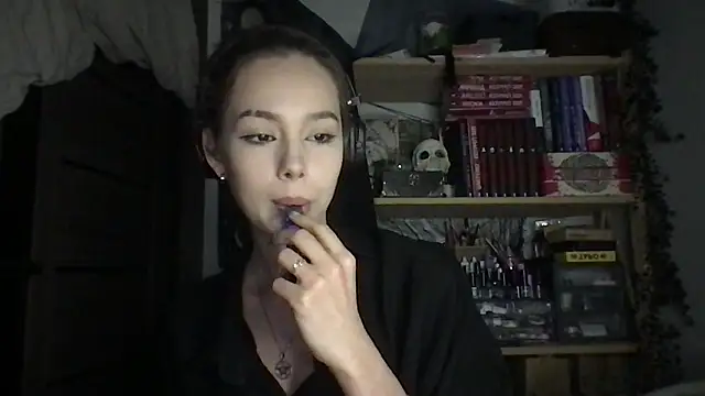 Yuna5343 online show from 04-21-26, 01:42