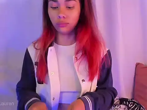 Laurenn 2 online show from 11-15-25, 05:20