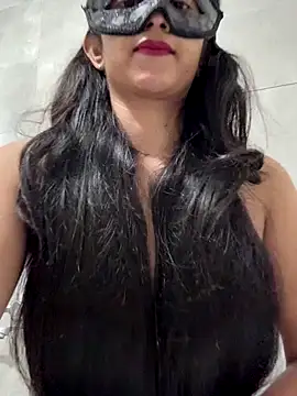 Snapshot of Lusty_Desi chatting on 10-28-25, 04:27 Lusty Desi online show from 10-28-25, 04:27