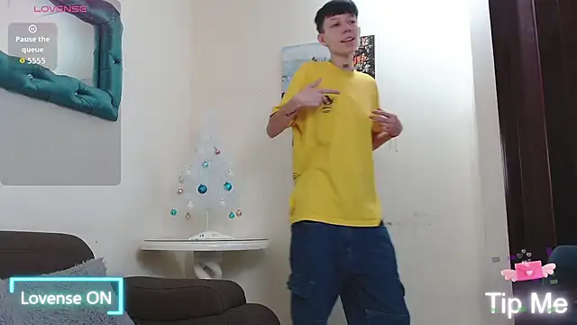 LiamBrown09 online show from 12-03-25, 07:23