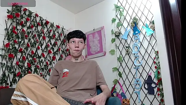 LiamBrown09 online show from 04-20-26, 07:48