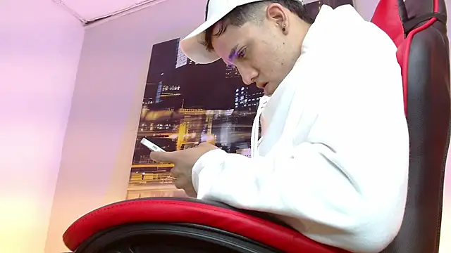 alexgiraldo   online show from 03-17-26, 03:04