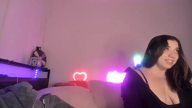 Snapshot of torithequeen chatting on 05-07-26, 02:06 torithequeen online show from 05-07-26, 02:06