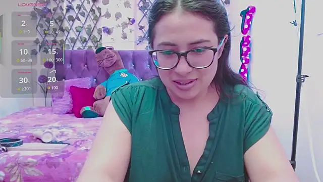 Estrella  sex online show from 09-28-25, 08:25