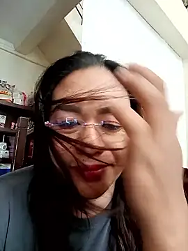 EmmaKantutera online show from 01-13-26, 02:39