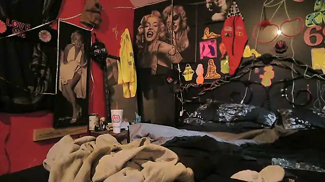 Splash Queen420 online show from 04-19-26, 12:43