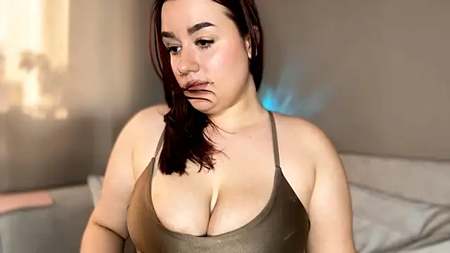 MissAdena online show from 06-09-26, 10:38