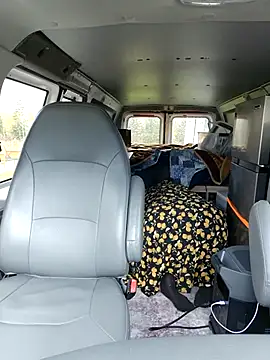 Love86Emily online show from 10-16-25, 03:35