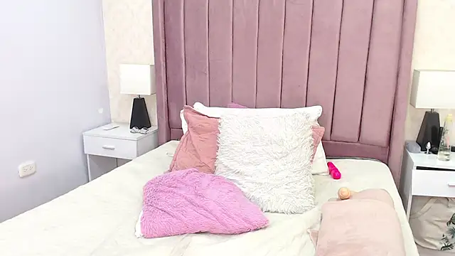 AriannaAdames online show from 04-18-26, 07:58