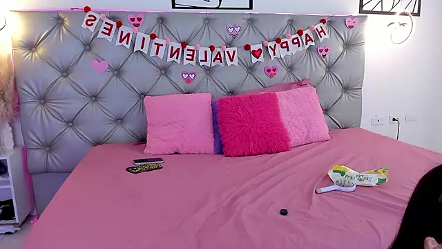 Naughty Couple83 online show from 02-28-26, 03:35