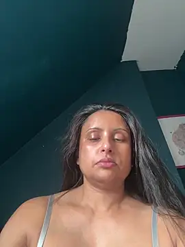 Angelaarayexx online show from 04-12-26, 08:52