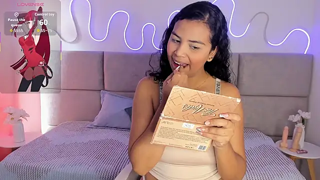 Artemisa08 online show from 12-18-25, 07:31