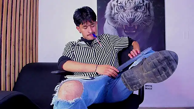 DimitriDeluxe online show from 09-18-25, 07:16