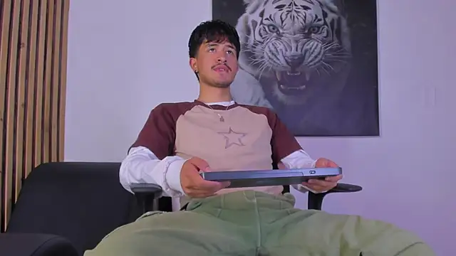 DimitriDeluxe online show from 09-19-25, 07:14